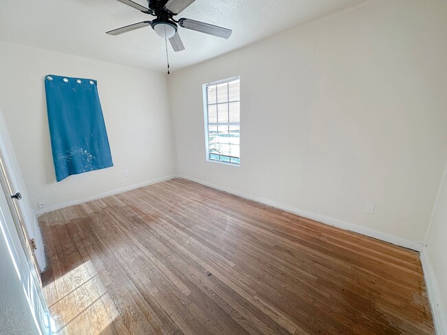 Photo - 606 N 1st St