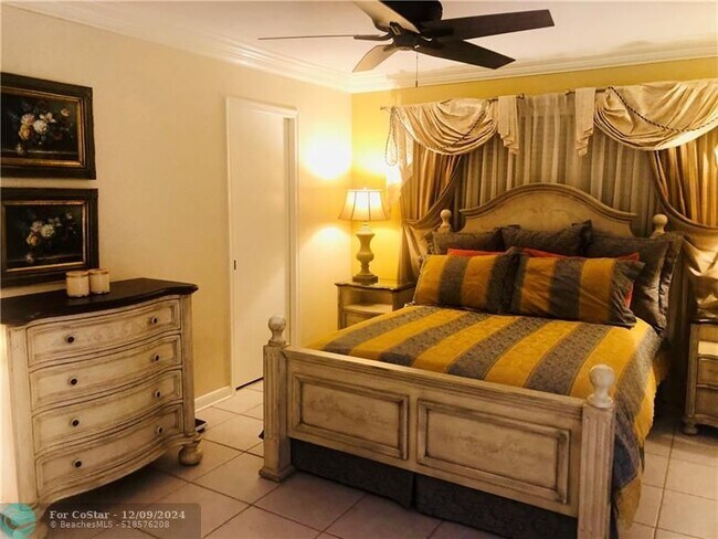 Photo - 137 Farnham F Unit 137