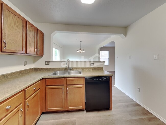 Photo - 12218 Mountain Pine