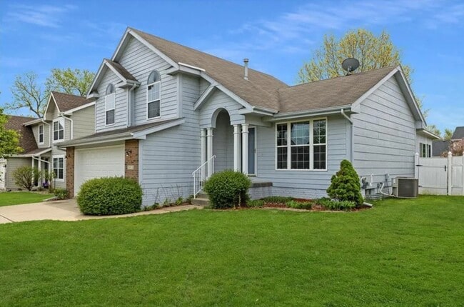 Photo - 2412 Emma Ave