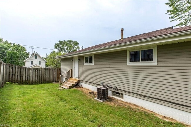 Photo - 931 Harrison Ave