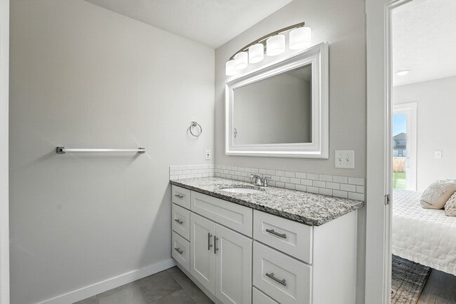 Photo - 4720 E Frederick Ave