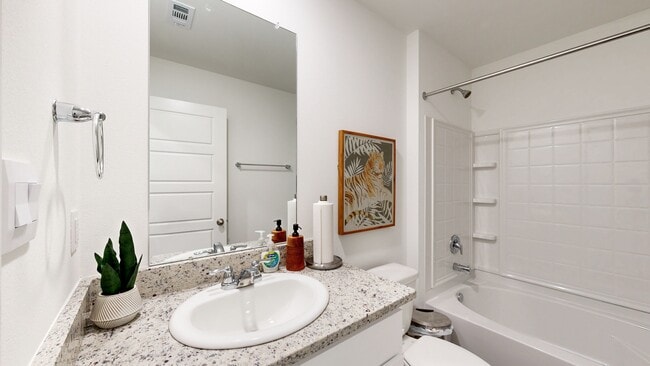 Photo - University Grove