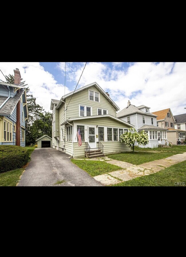 Photo - 140 Hillsdale Ave House
