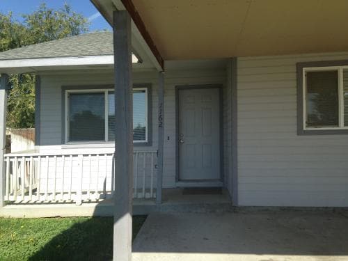 Building Photo - 1162 Dogwood Cir