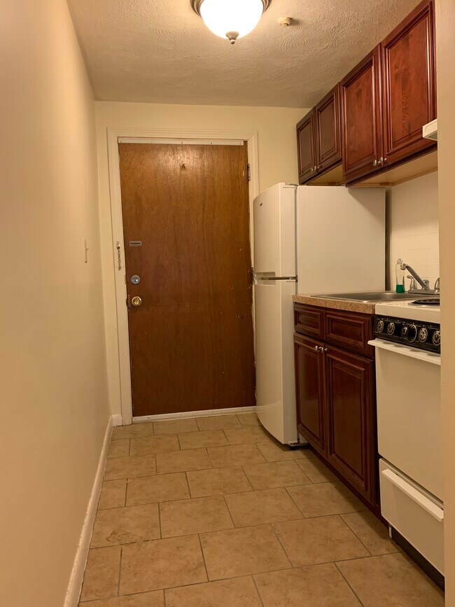 340 Highland Ave Unit 2