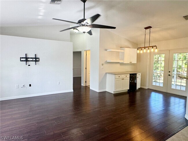 Photo - 8137 Pelican Rd