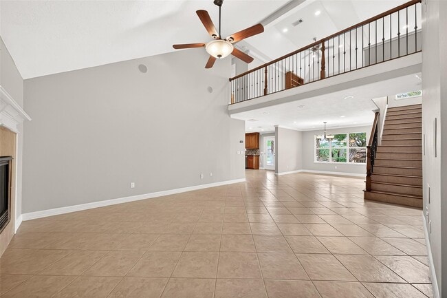 903 Sugarfield Ct