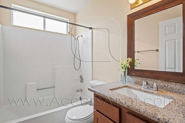 Photo - 32440 Beechwood Ln