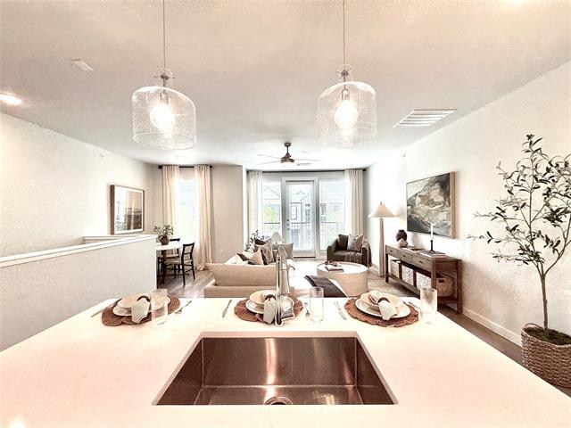 Photo - 2217 Reserve Wy