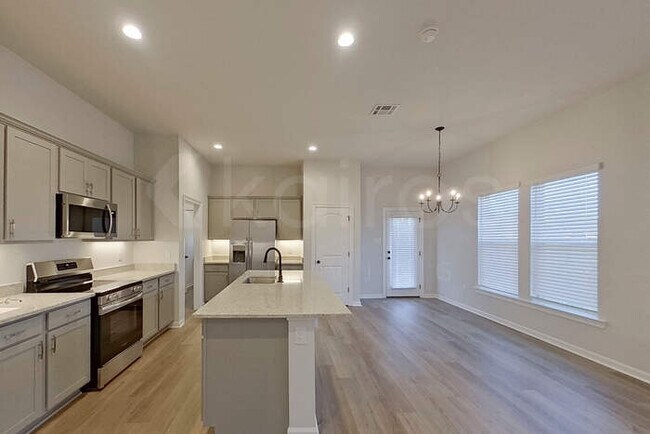 Photo - 13963 Barrington Ave