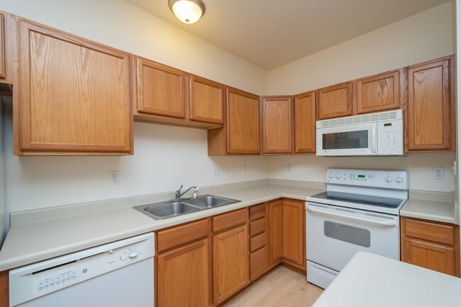 Photo - Woodridge Estates