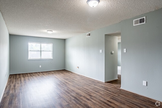 2HAB, 2BA - 950-980SF