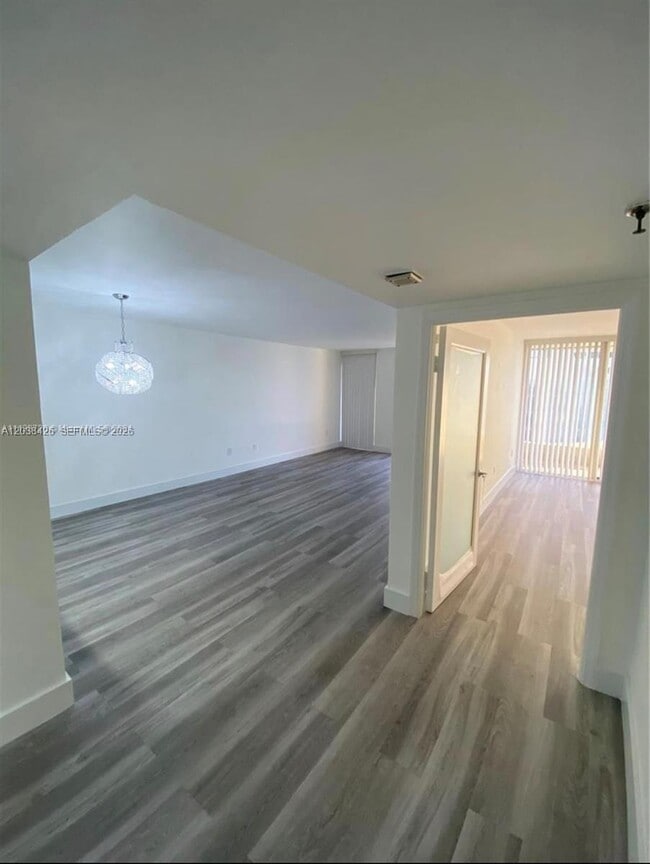 Photo - 555 NE 15th St Unit 33E