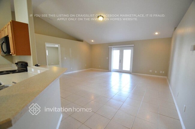 Photo - 6553 Emil Ave