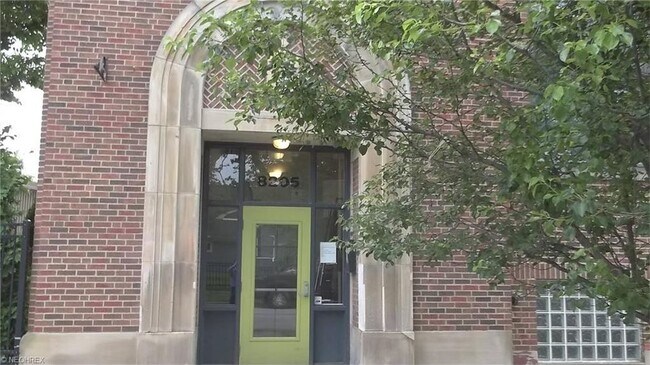 Main entrance - 8205 Franklin Blvd Unit 2