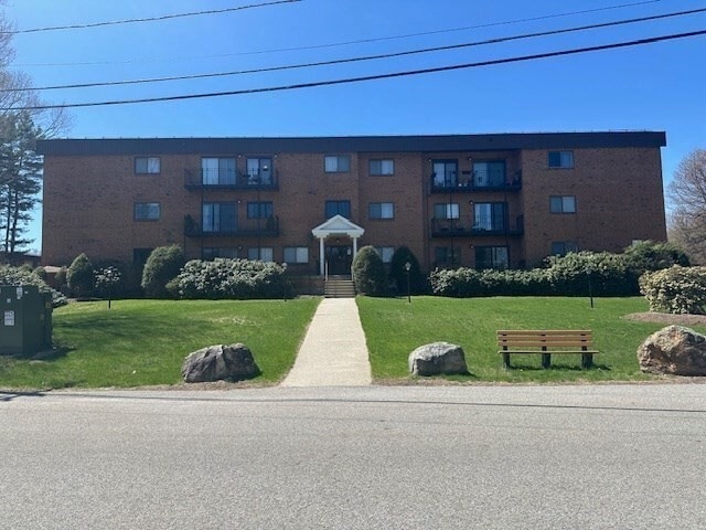 Building Photo - 181 Littleton Rd Unit 236
