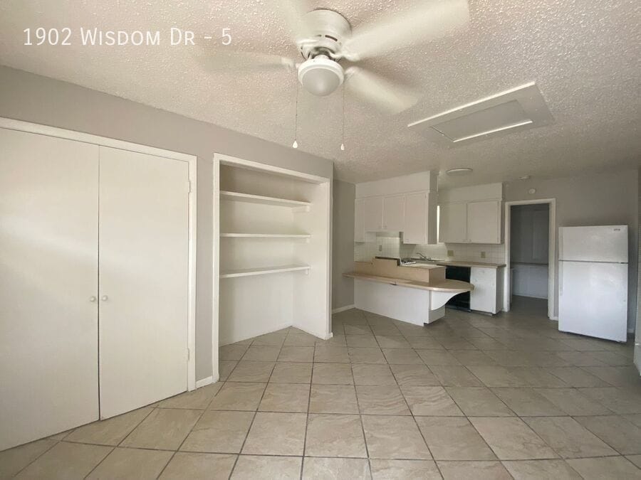 Photo - 1902 Wisdom Dr Unit 5