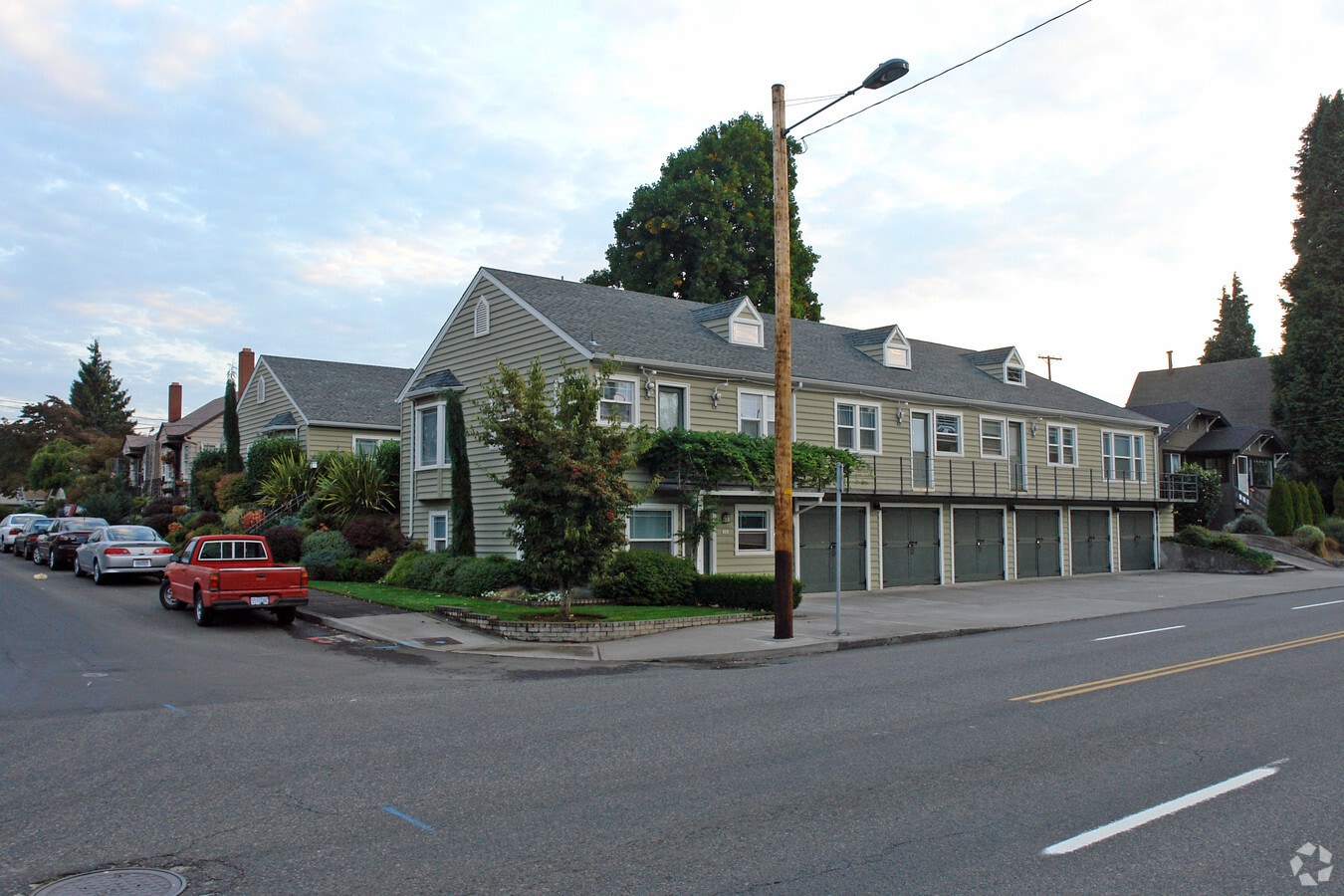 Cape Cod Apartments - Cape Cod Apartments