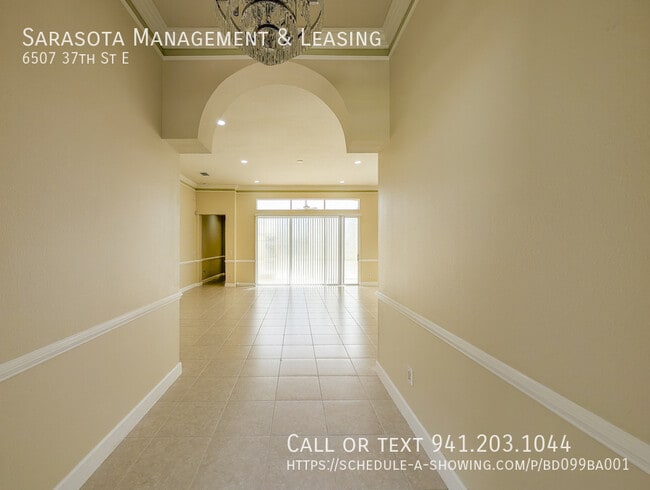 Photo - 6507 37th St E