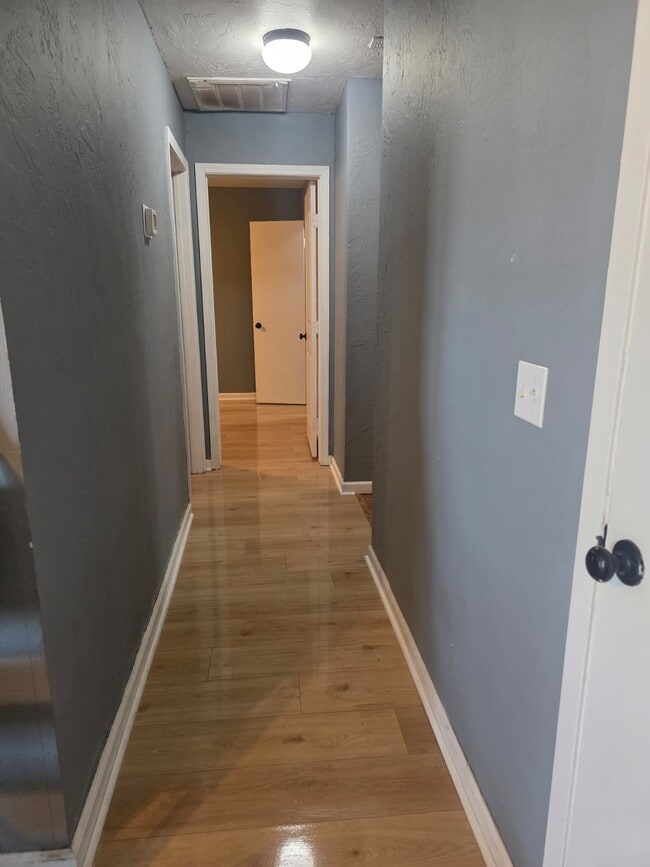 Photo - 4201 W Farmers Ave