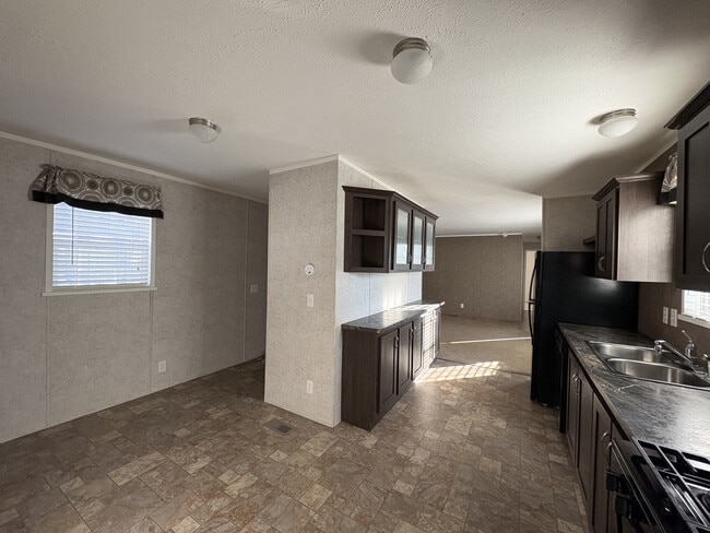 Photo - 12 E Manor St