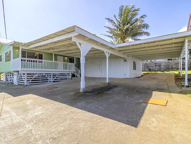 Building Photo - Available Now! 3bd/1.5ba for rent in Kapaau Unit D