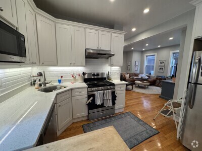 Building Photo - 11 Anson St Unit 2 Rental