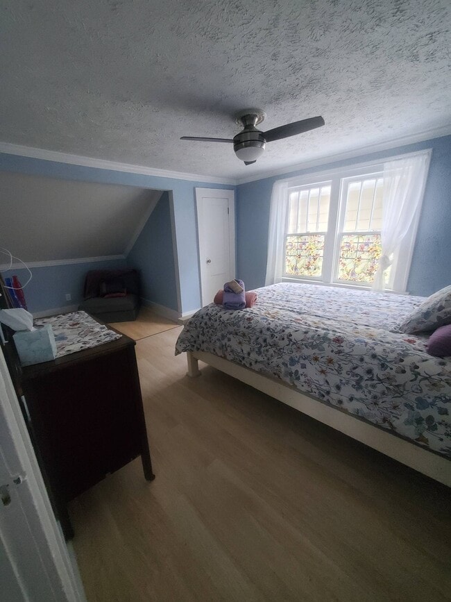 Photo - 1132 Portage Ave Unit N Dame Beacon River Path