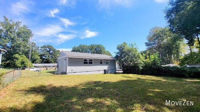 206 Plaza Dr