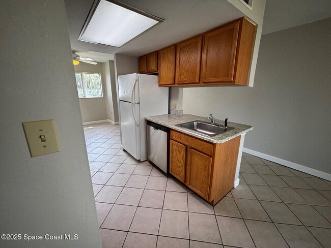 Photo - 120 Beach Park Ln Unit V27