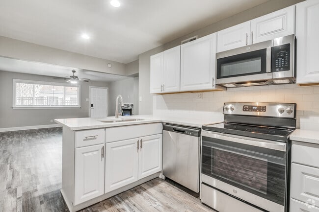 Kitchen - New Stainless Appliances - The Rosedale Rental