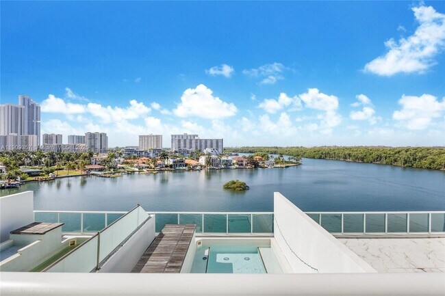 Building Photo - 400 Sunny Isles Blvd Unit 704
