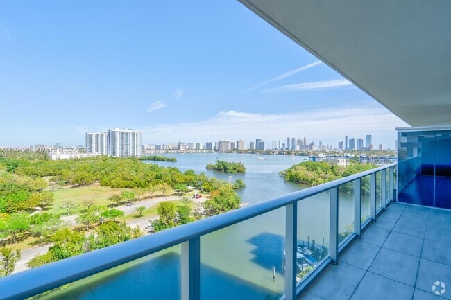 Building Photo - 16385 Biscayne Blvd Unit 1102 Rental