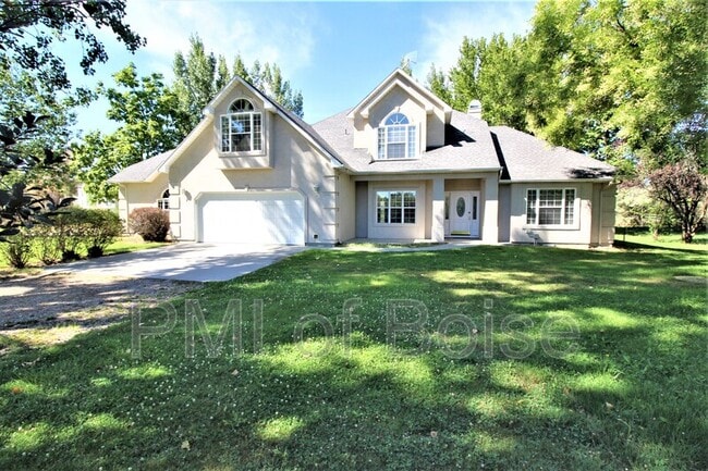 Building Photo - 85 S Linder Rd Rental