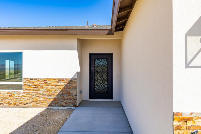 Photo - 10096 Glen Rd