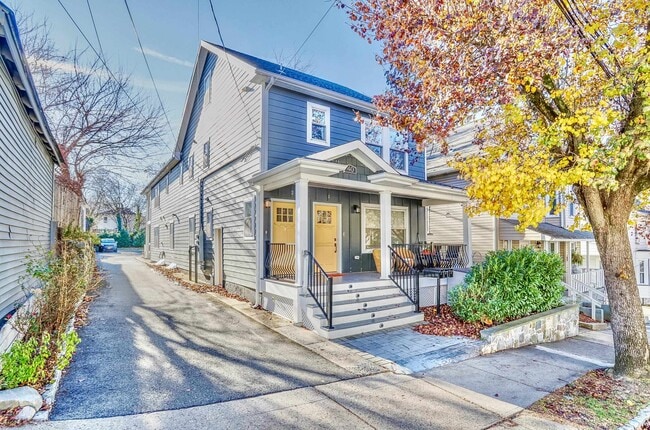 Building Photo - 40 Grant St Unit 2