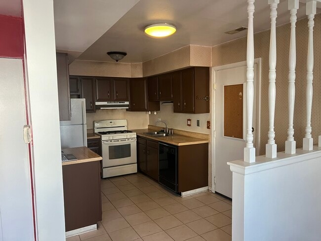 Photo - 1795 Marquette Ln