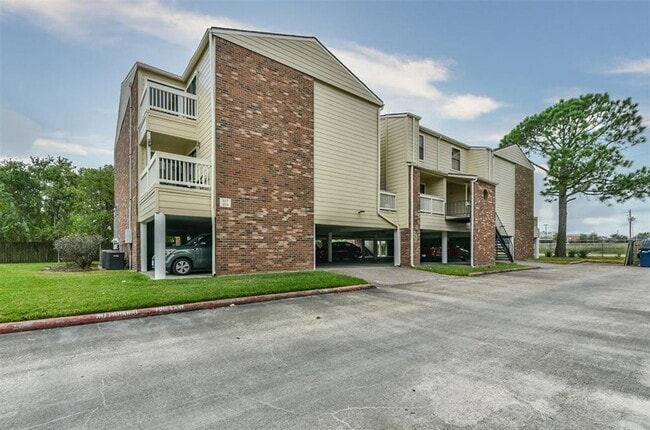 Photo - FULLY REMODELED 2 STORY CONDO IN GATED COMMUNITY!!