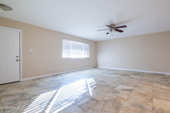 Photo - 10530 W Alabama Ave