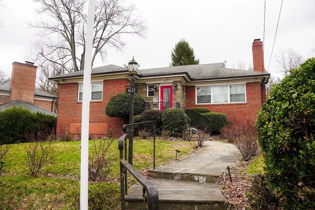 Building Photo - 1633 Kalmia Rd NW