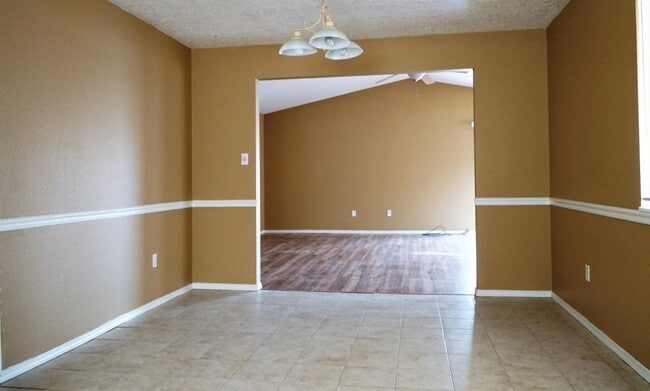 Photo - 10636 Rigoletto Dr NW