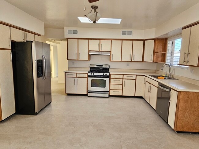 Photo - 4445 S Kostka Ave