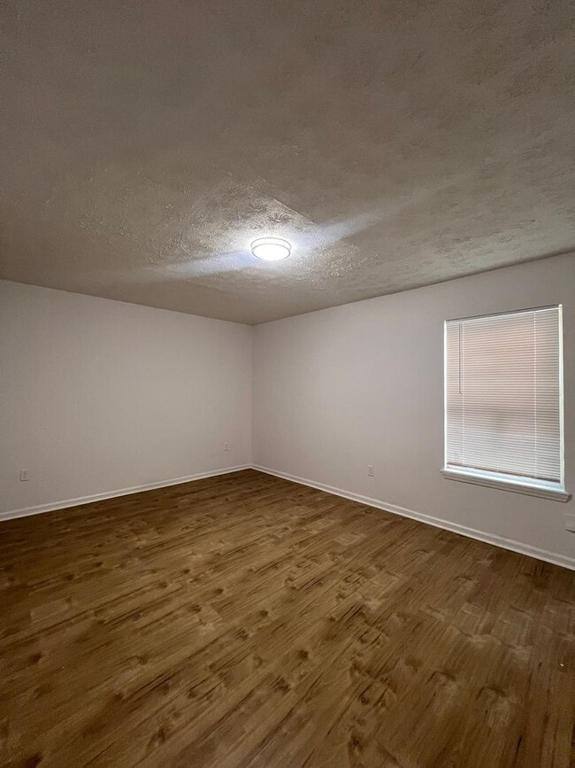 Photo - 1723 W Kentucky St Unit #3