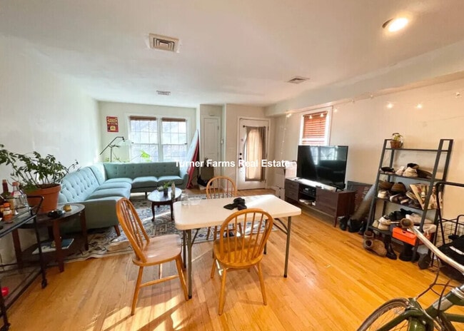 Photo - 6 Harleston St Unit 1