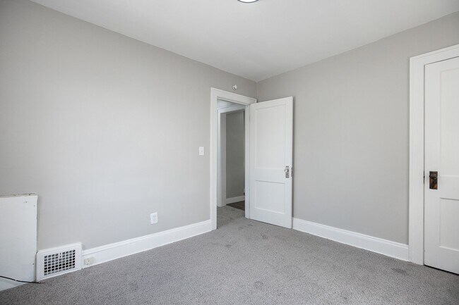 Photo - 4 BED, 1 BATH BEAUTIFUL SINGLE-FAMILY HOME IN CLEVELAND!