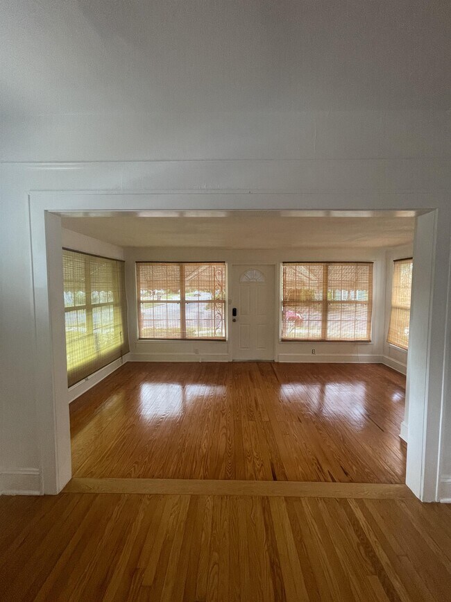 Photo - 2501 Oberlin Ave