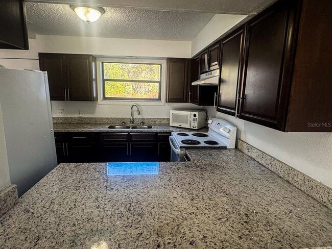 Photo - 1827 SW 108th Ln