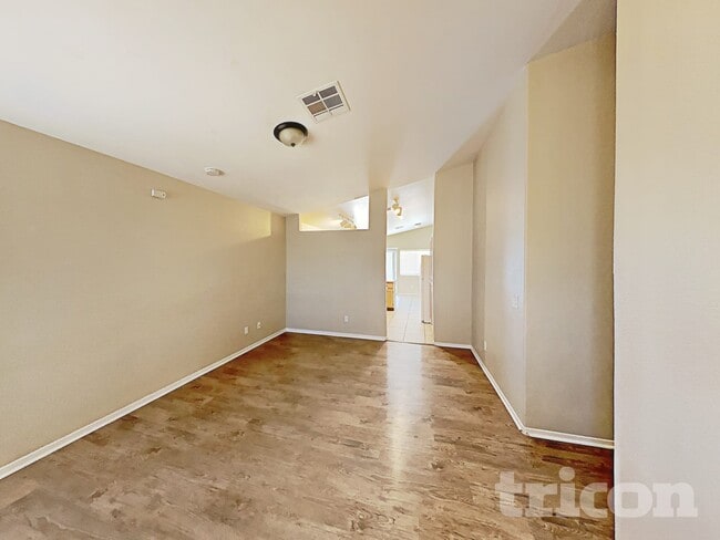 Photo - 4169 Lucas Ave