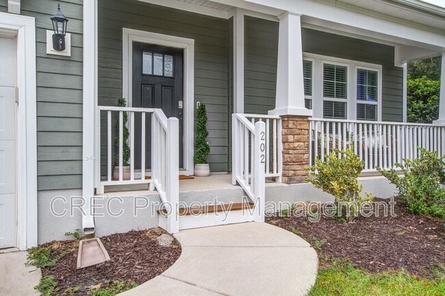 Photo - 202 Center Hill Ct